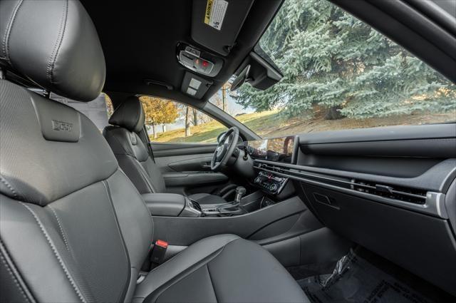 new 2025 Hyundai TUCSON Hybrid car