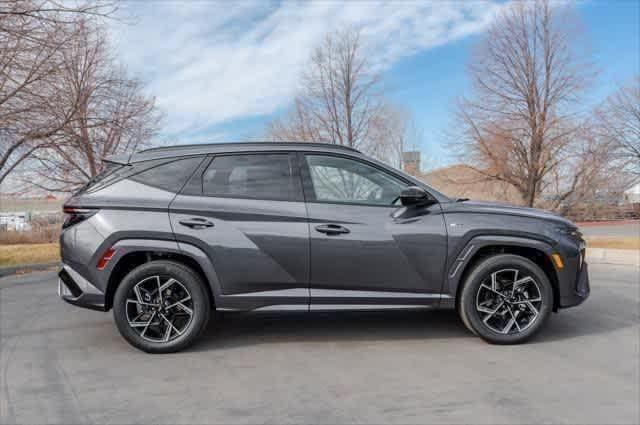 new 2025 Hyundai TUCSON Hybrid car, priced at $38,935