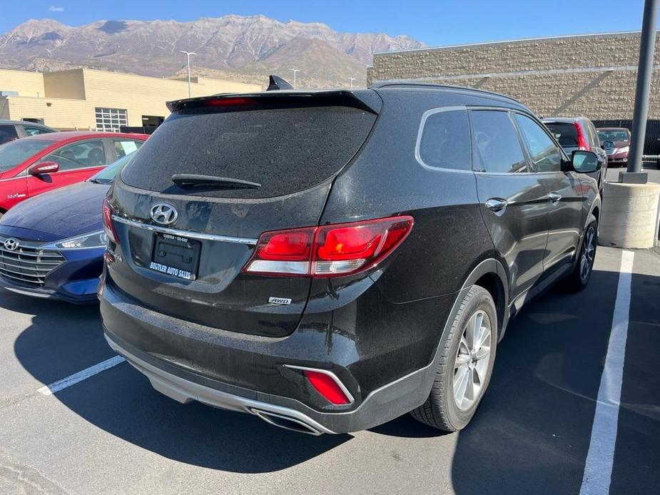 used 2017 Hyundai Santa Fe car