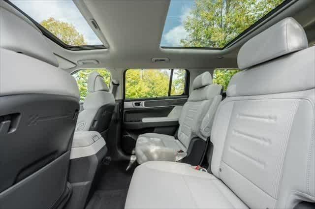 new 2025 Hyundai SANTA FE HEV car, priced at $50,125