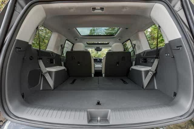new 2025 Hyundai SANTA FE HEV car, priced at $50,125