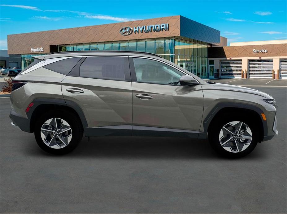 new 2025 Hyundai Tucson Hybrid car, priced at $38,350