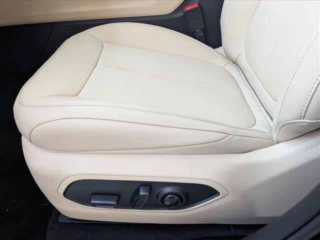 new 2025 Jeep Grand Cherokee L car, priced at $45,995