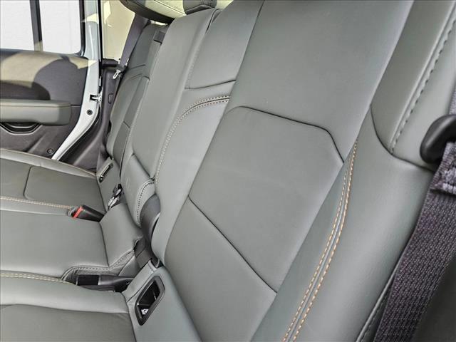 new 2025 Jeep Gladiator car, priced at $49,995