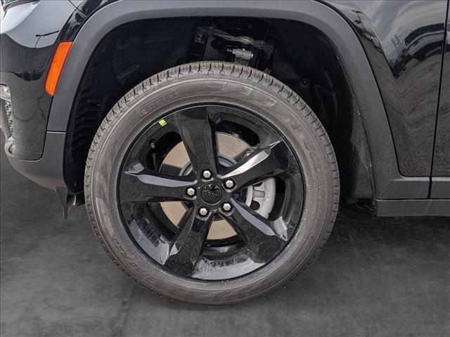 new 2024 Jeep Grand Cherokee L car, priced at $48,370