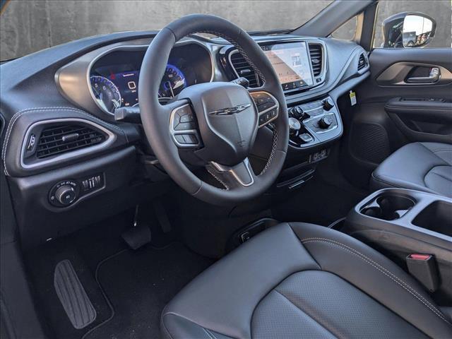 new 2025 Chrysler Pacifica car, priced at $39,995