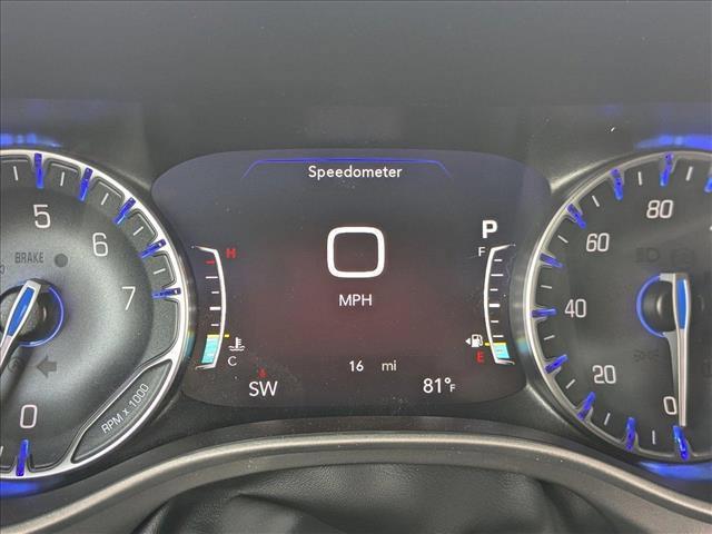 new 2025 Chrysler Pacifica car, priced at $39,595