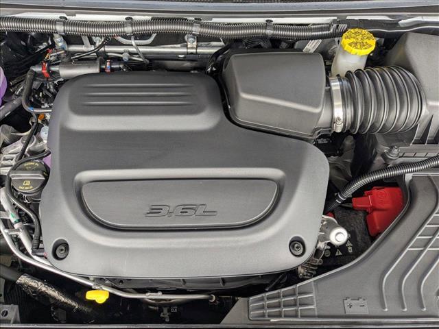 new 2025 Chrysler Pacifica car, priced at $39,595