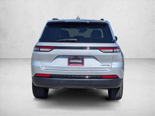 new 2025 Jeep Grand Cherokee car, priced at $44,580