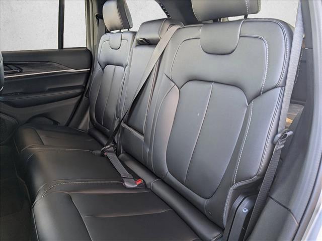 new 2025 Jeep Grand Cherokee car, priced at $44,580