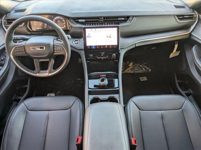 new 2025 Jeep Grand Cherokee car, priced at $44,580