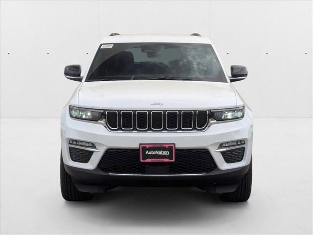 new 2025 Jeep Grand Cherokee car, priced at $39,999