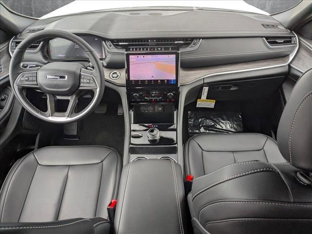 new 2025 Jeep Grand Cherokee car, priced at $42,580