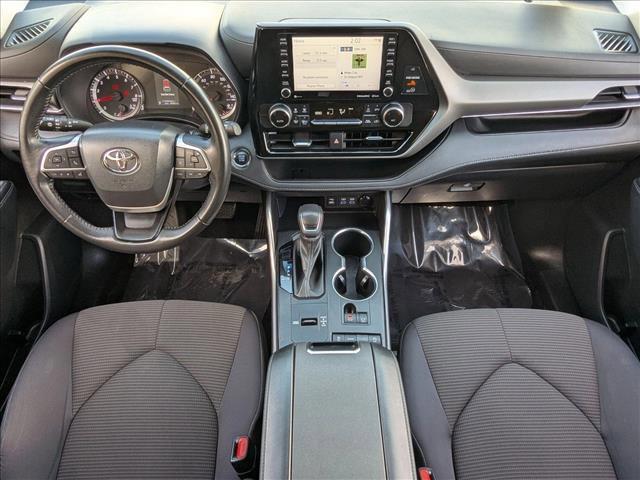 used 2022 Toyota Highlander car, priced at $30,991