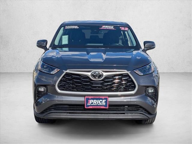 used 2022 Toyota Highlander car, priced at $30,991