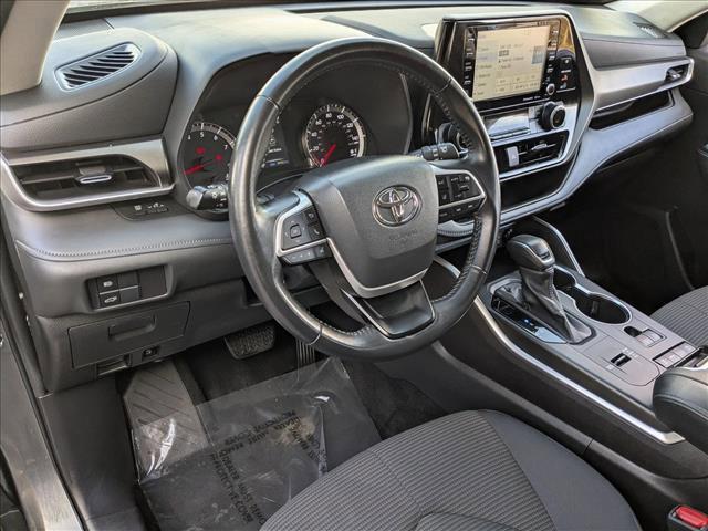 used 2022 Toyota Highlander car, priced at $30,991