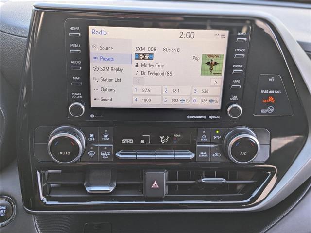 used 2022 Toyota Highlander car, priced at $30,991