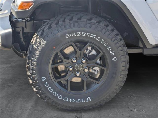 new 2025 Jeep Gladiator car, priced at $45,739