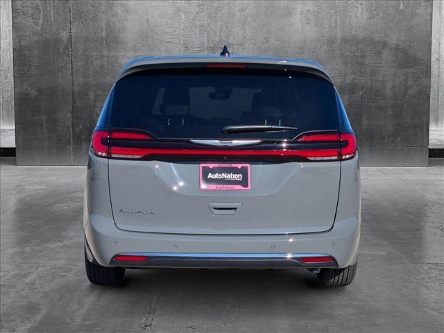 new 2025 Chrysler Pacifica car, priced at $39,995