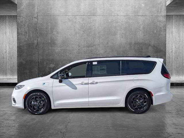 new 2025 Chrysler Pacifica Hybrid car, priced at $59,991