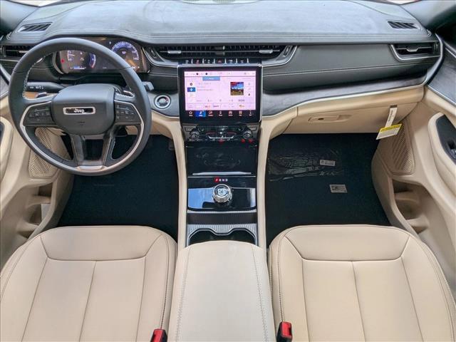 new 2025 Jeep Grand Cherokee car, priced at $42,650