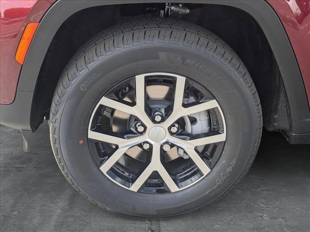 new 2025 Jeep Grand Cherokee car, priced at $45,495