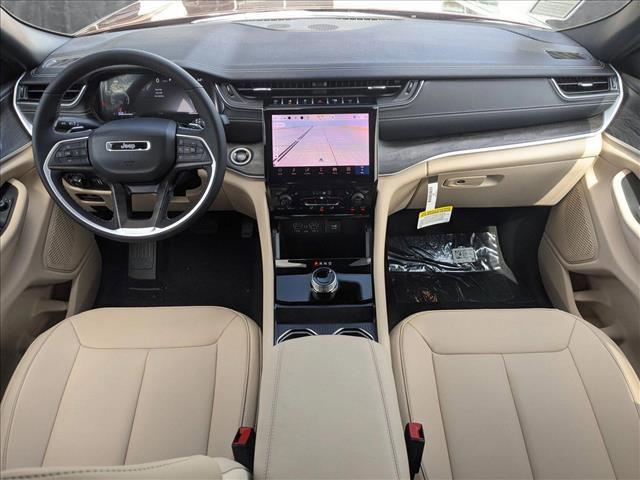 new 2025 Jeep Grand Cherokee car, priced at $45,495