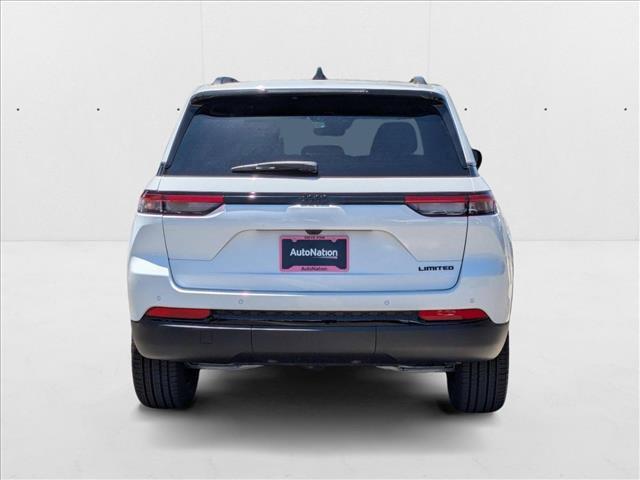 new 2025 Jeep Grand Cherokee car, priced at $43,999