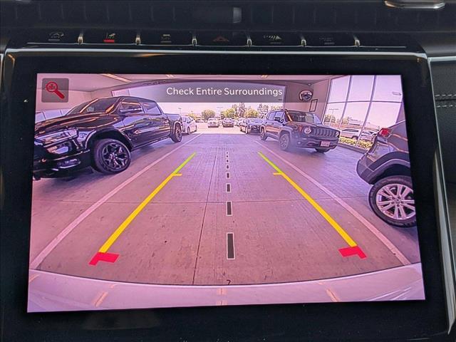 new 2025 Jeep Grand Cherokee car, priced at $43,999