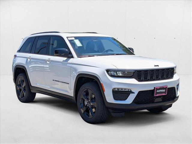 new 2025 Jeep Grand Cherokee car, priced at $43,999