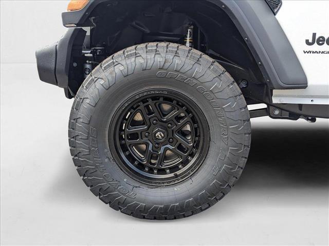 new 2025 Jeep Wrangler car, priced at $44,990