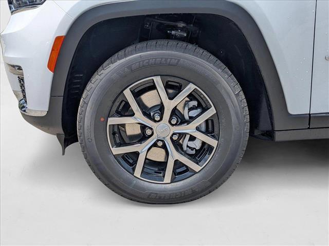 new 2025 Jeep Grand Cherokee L car, priced at $43,995