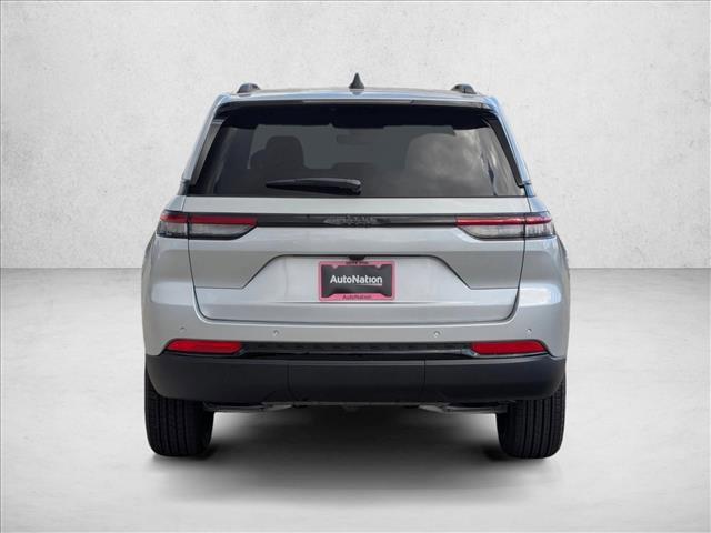 new 2025 Jeep Grand Cherokee car, priced at $42,480