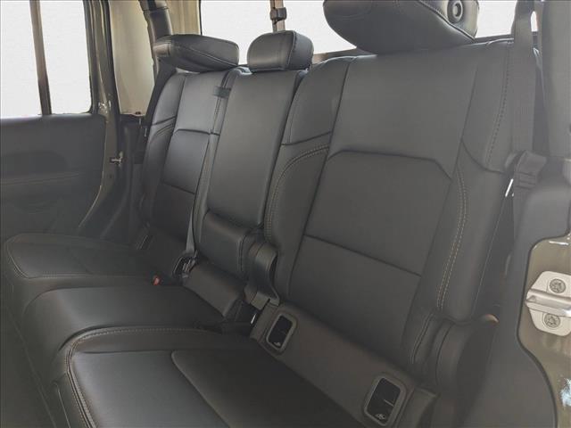new 2025 Jeep Gladiator car, priced at $47,160