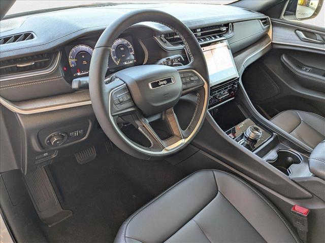 new 2025 Jeep Grand Cherokee car, priced at $42,999