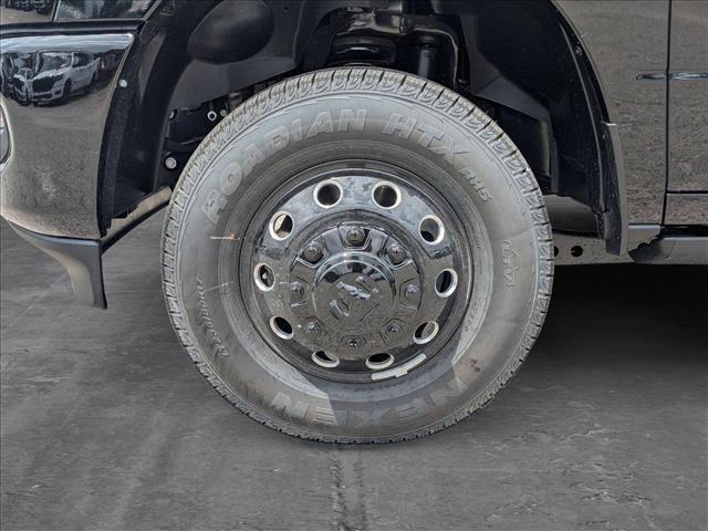 new 2025 Ram 3500 car, priced at $87,278