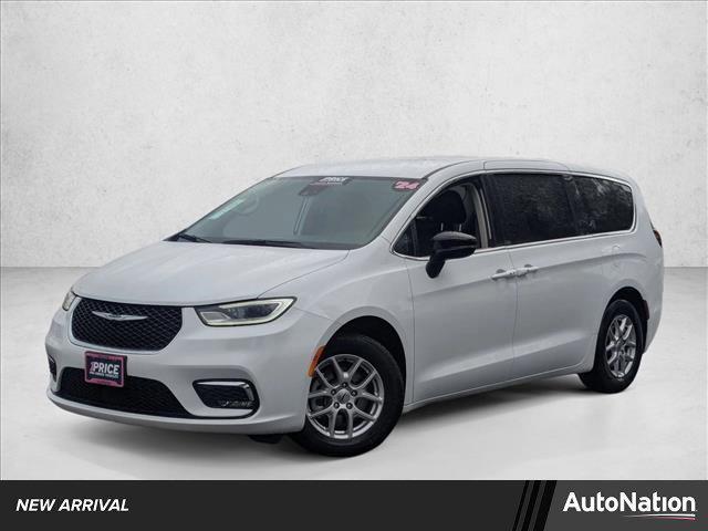 used 2024 Chrysler Pacifica car, priced at $29,991