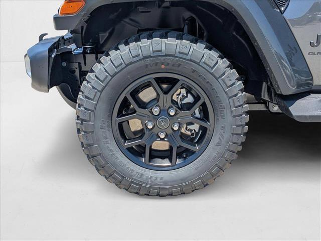 new 2025 Jeep Gladiator car, priced at $48,455