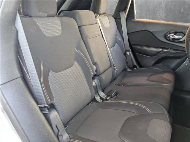 used 2015 Jeep Cherokee car, priced at $10,991