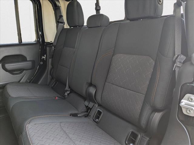 new 2025 Jeep Gladiator car, priced at $45,995