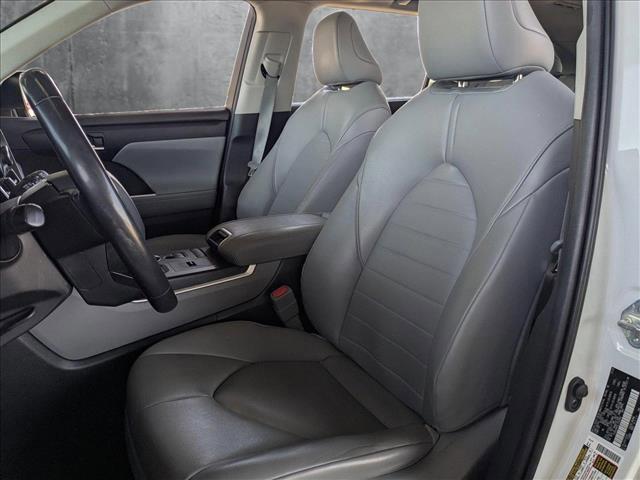 used 2020 Toyota Highlander car, priced at $22,499