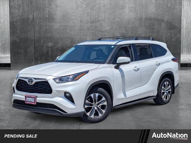 used 2020 Toyota Highlander car, priced at $22,499