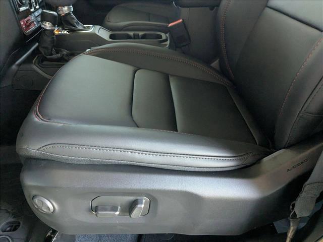 new 2025 Jeep Wrangler car, priced at $61,599