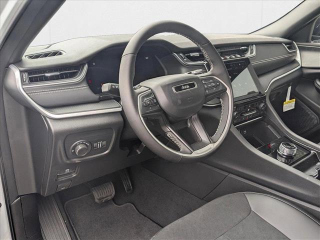 new 2025 Jeep Grand Cherokee L car, priced at $40,995