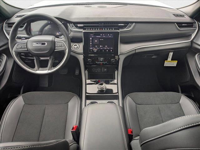 new 2025 Jeep Grand Cherokee L car, priced at $40,995
