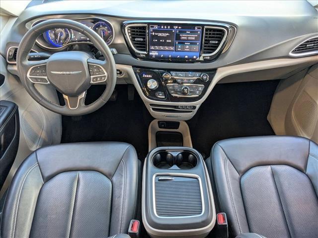 used 2024 Chrysler Pacifica car, priced at $29,991