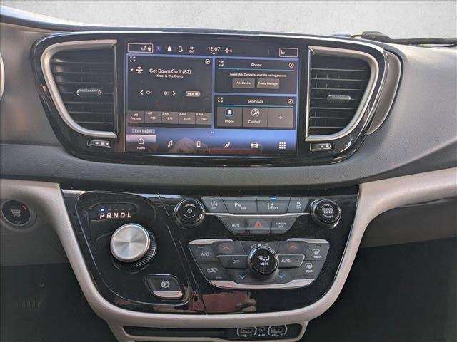 used 2024 Chrysler Pacifica car, priced at $29,991