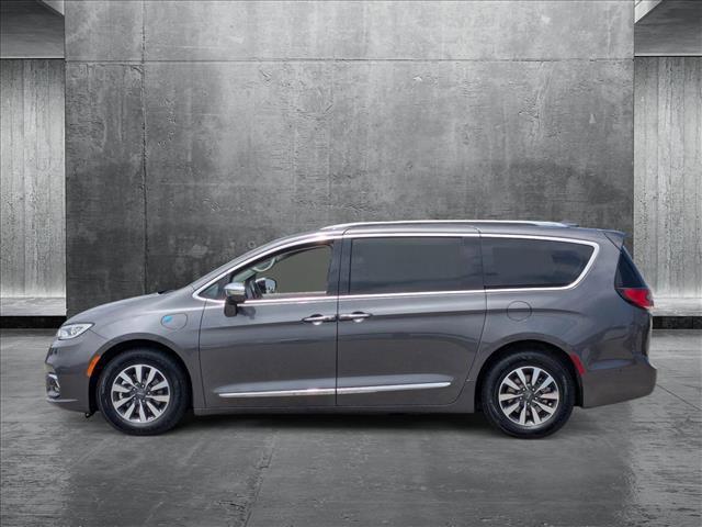used 2021 Chrysler Pacifica Hybrid car, priced at $26,495