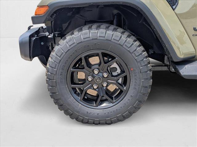 new 2025 Jeep Gladiator car, priced at $42,995