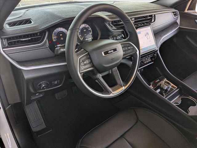 new 2025 Jeep Grand Cherokee car, priced at $47,999